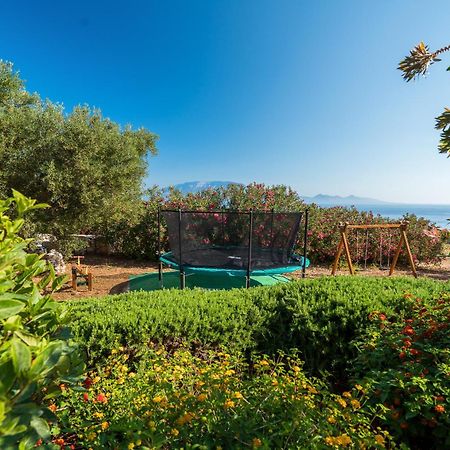 Blue Caves Villas - Exceptional Villas With Private Pools Direct Access To The Sea Koríthion Esterno foto