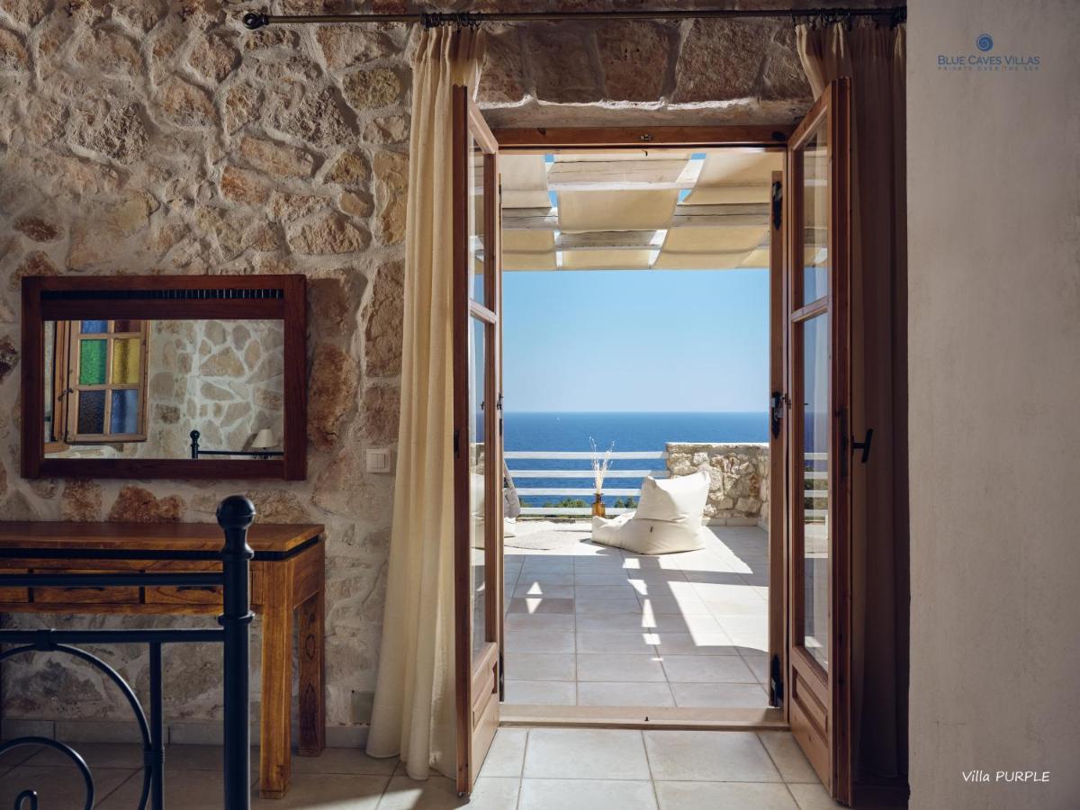 Blue Caves Villas - Exceptional Villas With Private Pools Direct Access To The Sea Koríthion Esterno foto