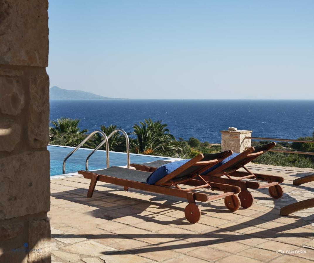 Blue Caves Villas - Exceptional Villas With Private Pools Direct Access To The Sea Koríthion Camera foto