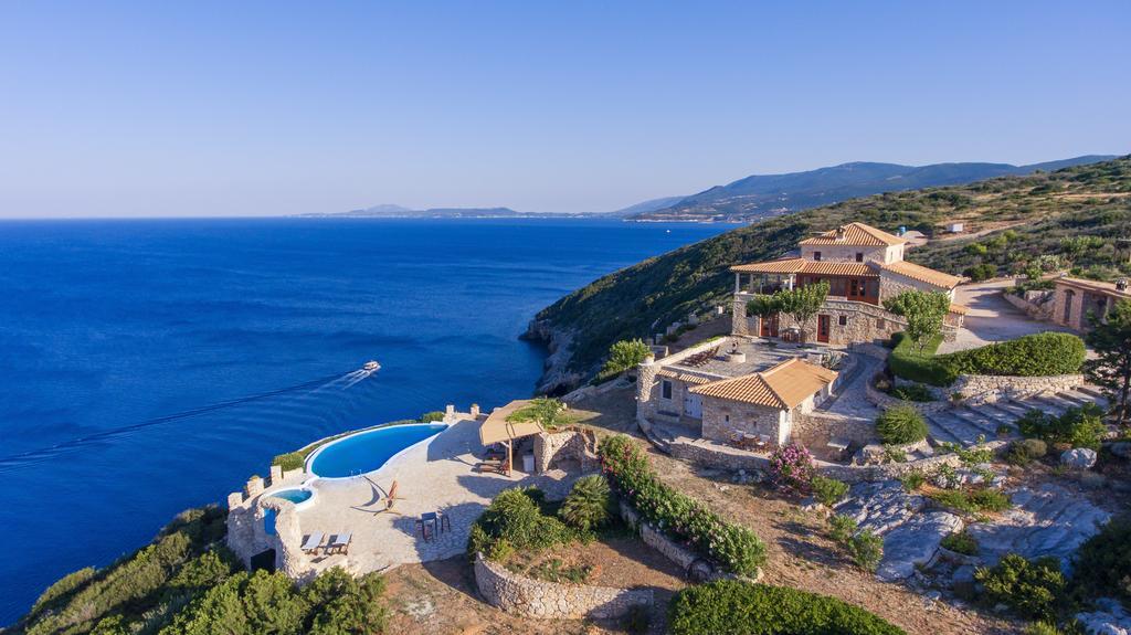 Blue Caves Villas - Exceptional Villas With Private Pools Direct Access To The Sea Koríthion Esterno foto